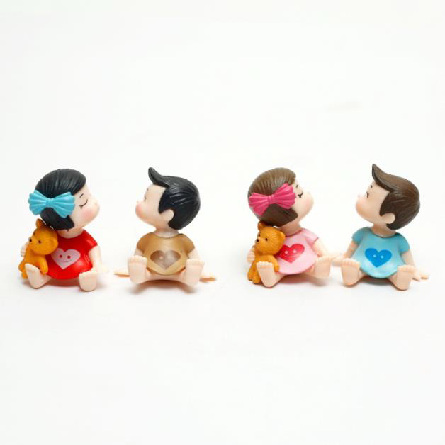 Sitting Babies Couple miniatures - Back Garden Nursery