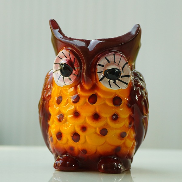 Resin Owl Pot for decorations - Back Garden Nursery