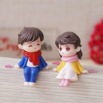 New Scarf Couple Miniature- Back Garden Nursery