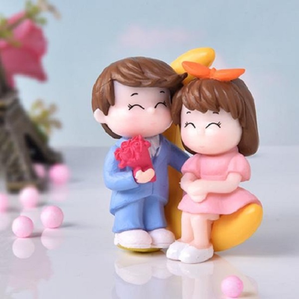 Cute Moon Couple Miniature | Romantic Love Figurine Home Décor - Back Garden Nursery
