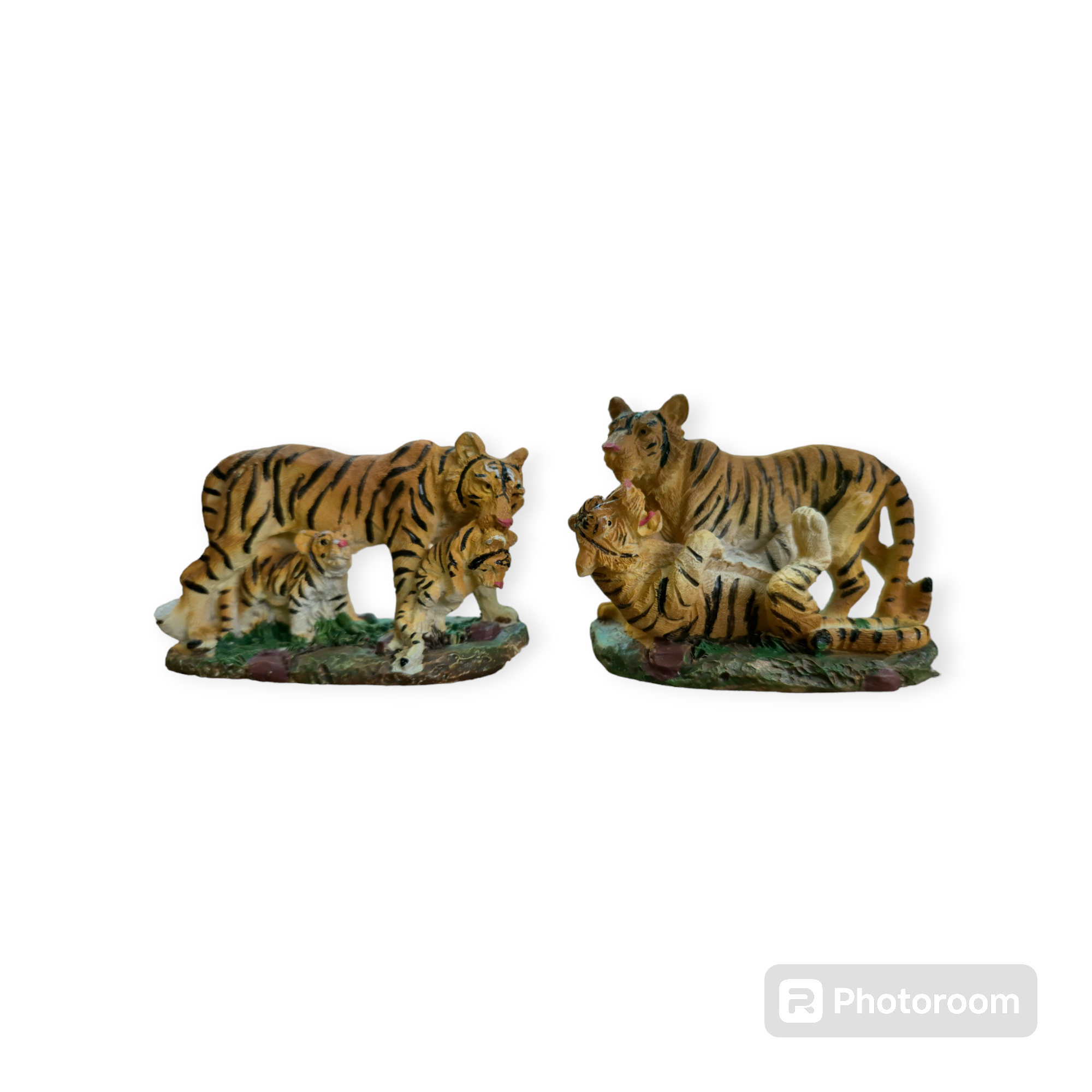 Tiger Family Fairy Garden Miniature  / Home décor, Dioramas, - Back Garden Nursery